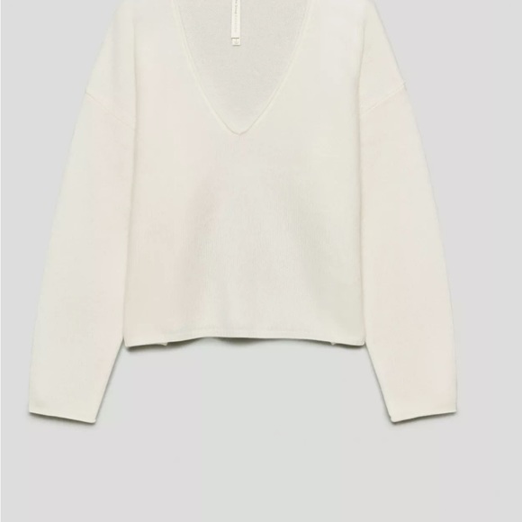 NWT Aritzia 100% Genre Cashmere Sweater - Picture 7 of 8